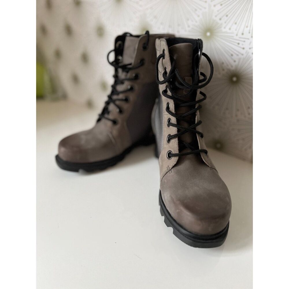 Sorel Gray Lace-Up Ankle Boots